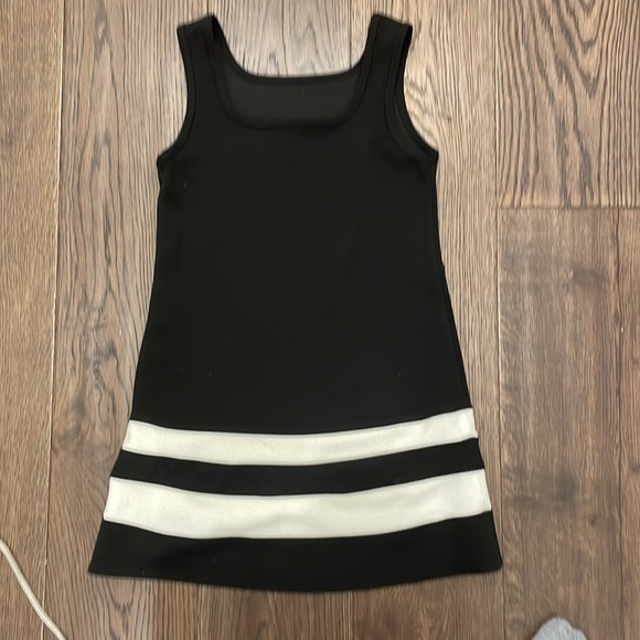 Girls Sleeveless Dress - Picture 2 of 3